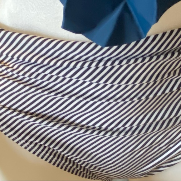 Lunabelle 2 piece swimsuit size L - Picture 3 of 4